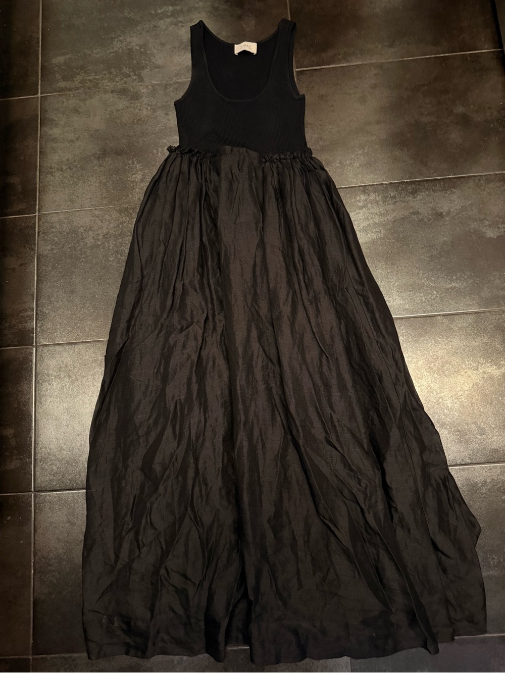 DISSH Black Sleeveless Maxi Skirt Dress